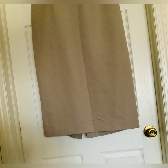 VINTAGE PENCIL SKIRT, w/ lining. By Michele NY. - Picture 4 of 12